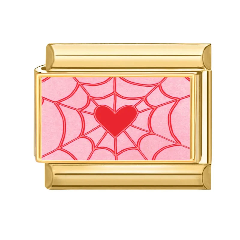 Červená pavučina se srdcem